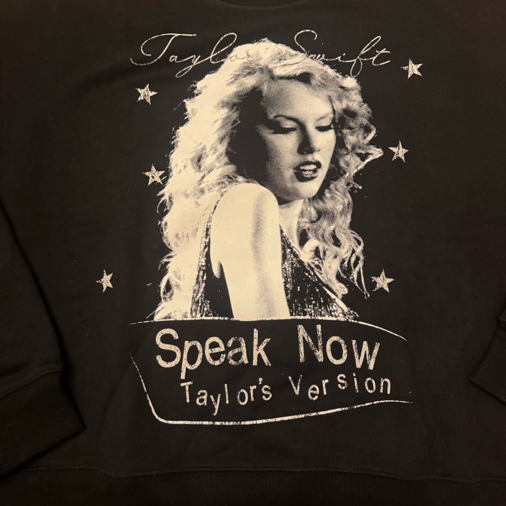 Taylor Swift offical SPEAK NOW (TAYLOR'S VERSION) BLACK CREWNECK SWEATSHIRT - Picture 2 of 4